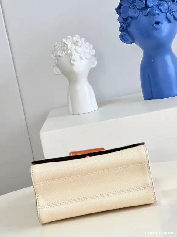 Official oldcobbler LOUIS PM VUITTON TWIST 0605